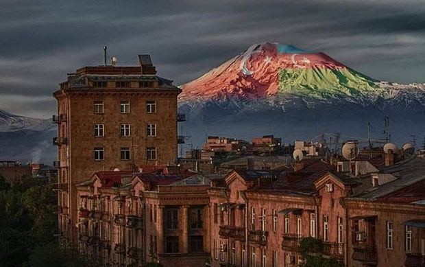 Ağrı dağında Azərbaycan və Türkiyə bayraqları əks olunacaq